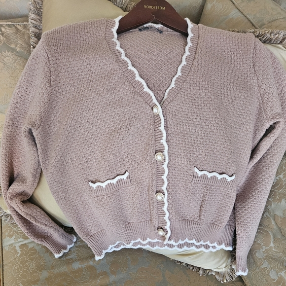 NWOT Adrianna Papell Cream Cardigan with White Trim - Picture 2 of 12